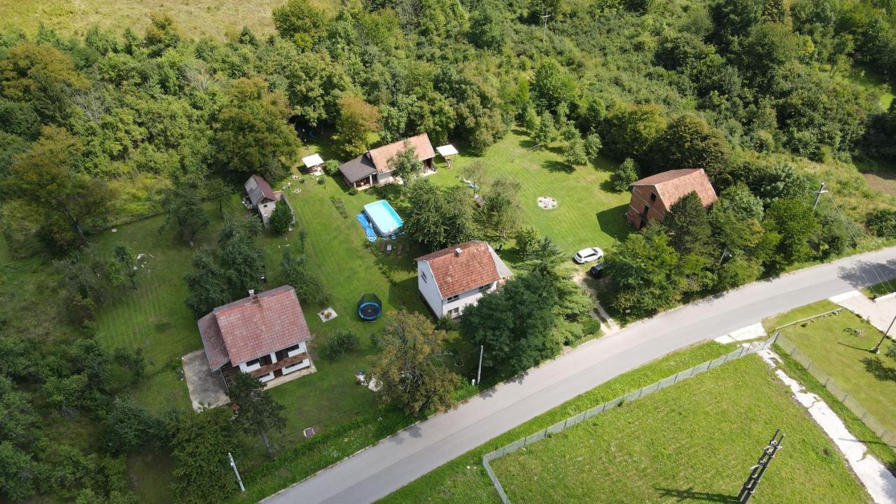 Apartments Celopek Licko Petrovo Selo Экстерьер фото