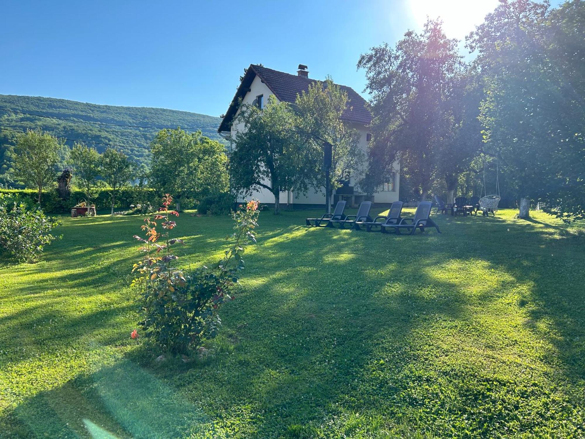 Apartments Celopek Licko Petrovo Selo Экстерьер фото
