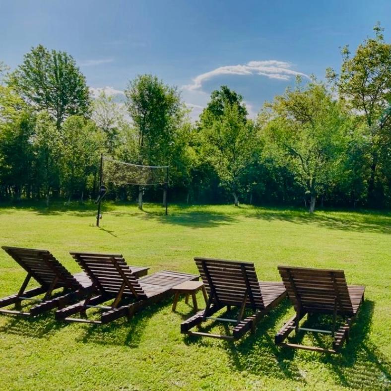 Apartments Celopek Licko Petrovo Selo Экстерьер фото
